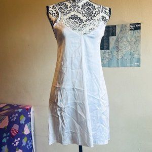 NBW white chemise/slip with lace detailing